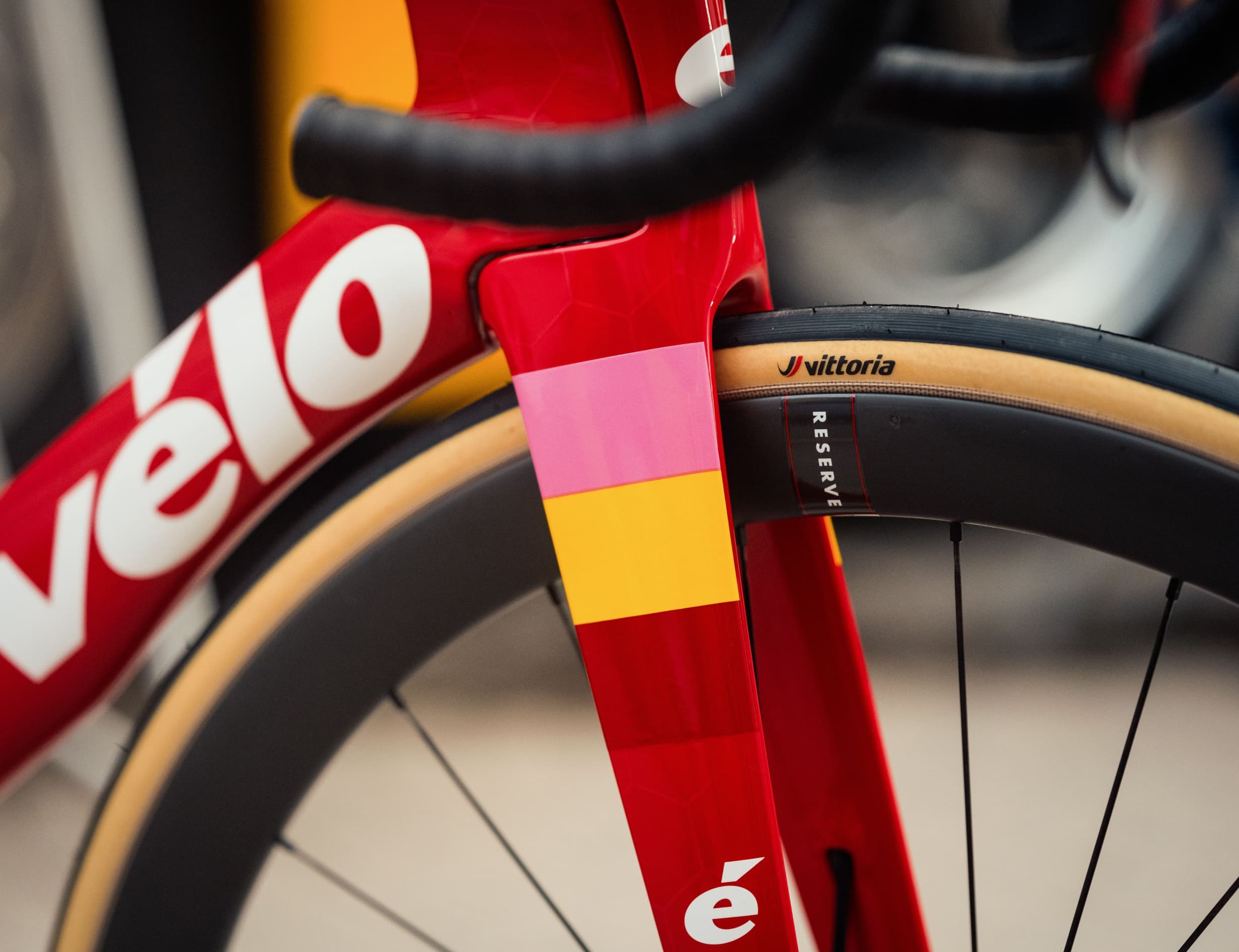 Detail shots of the custom red Cervélo S5.