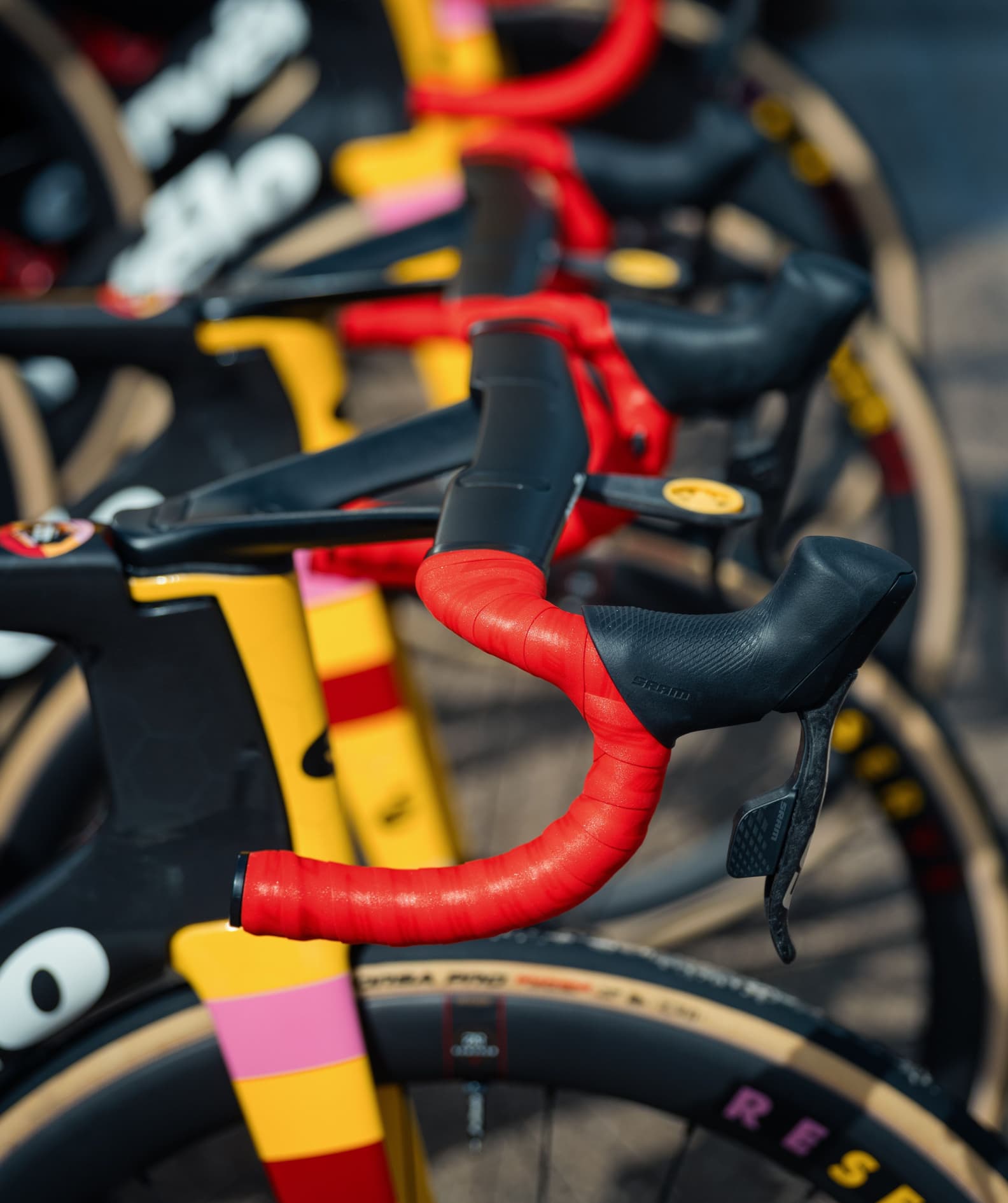 Detail shots of the custom red Cervélo S5.